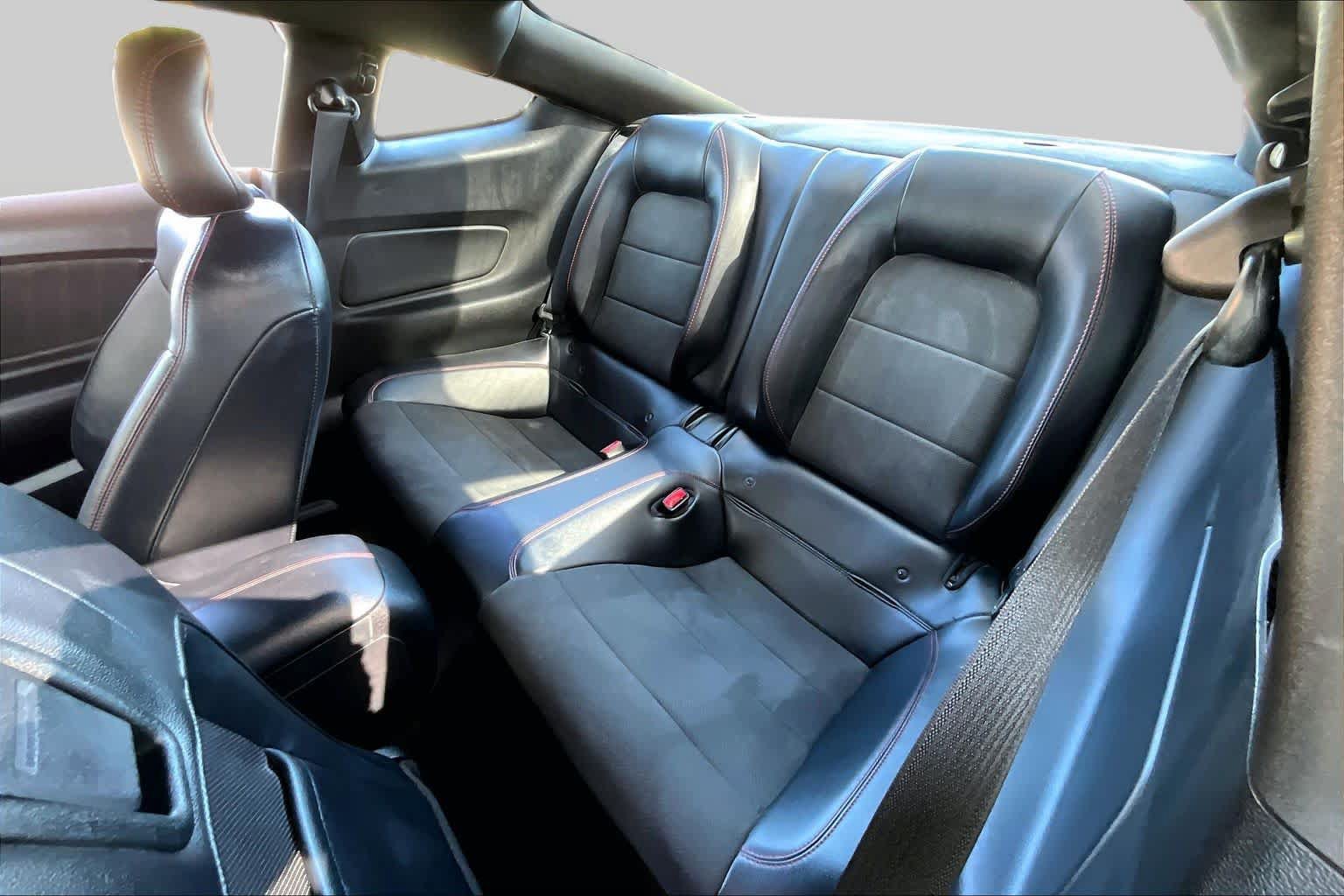 Used 2017 Ford Mustang GT Premium RWD image 21