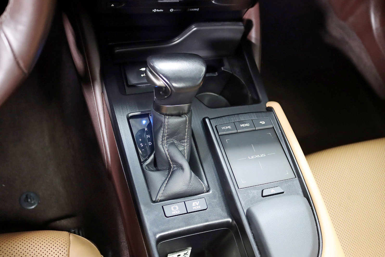 Used 2021 Lexus ES 300h w/ Accessory Package image 23