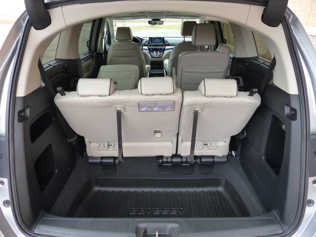 Used 2025 Honda Odyssey Touring image 37