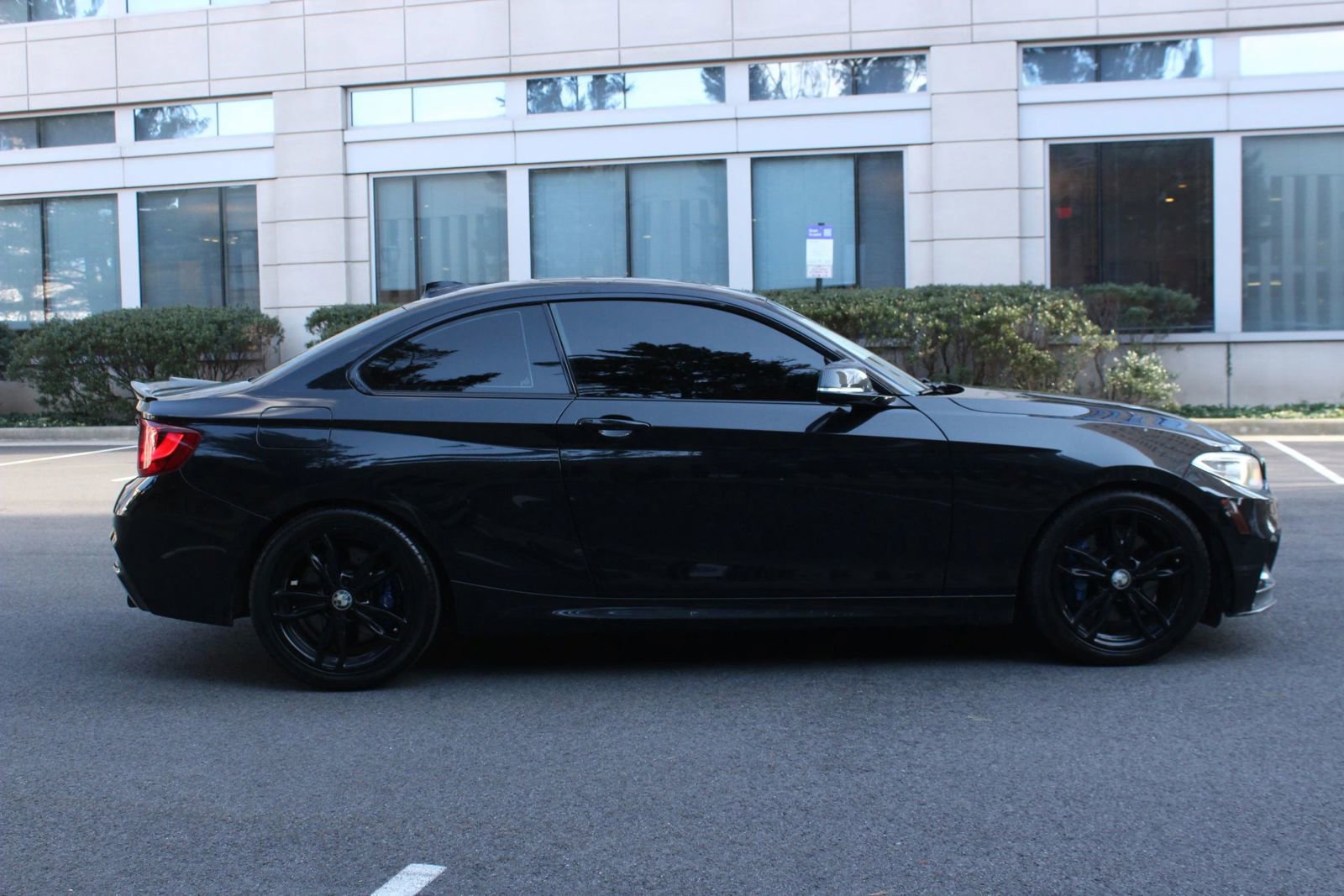 Used 2015 BMW M235i xDrive Coupe AWD/4WD image 6