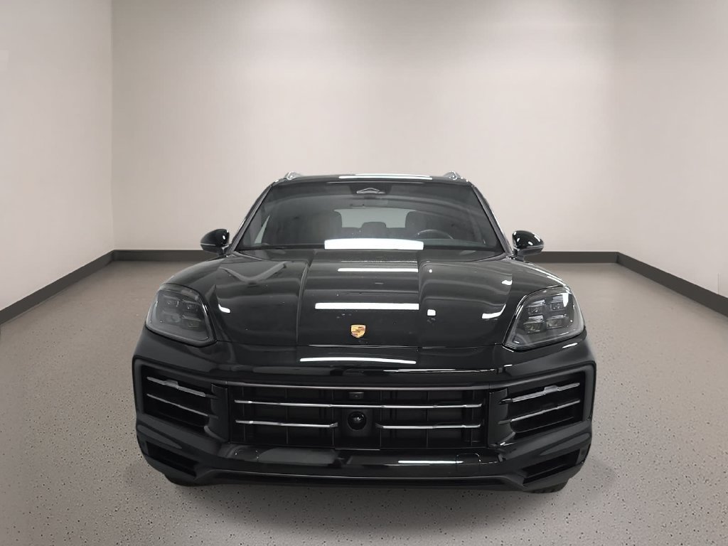 Certified 2026 Porsche Cayenne AWD/4WD image 9