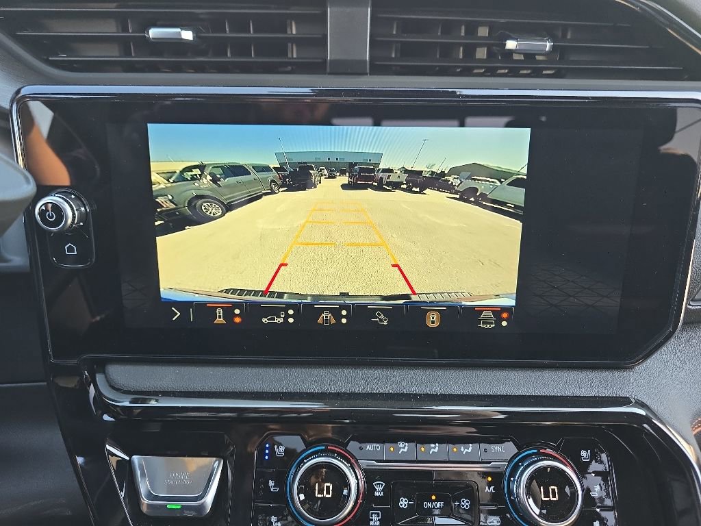 Used 2026 GMC Sierra 2500 AT4 AWD/4WD image 26