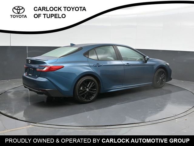 Used 2025 Toyota Camry SE FWD image 3