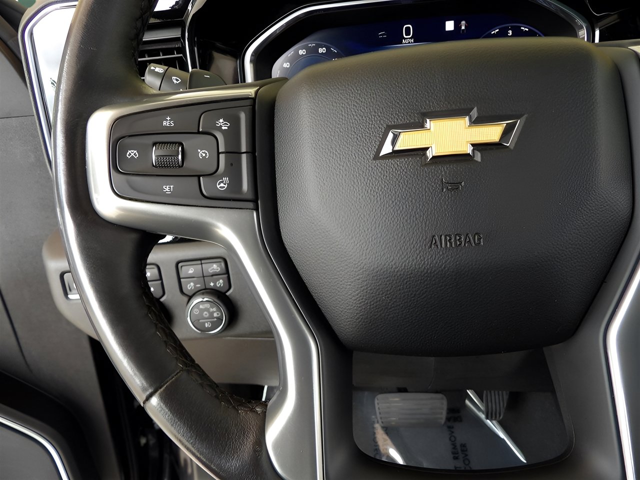 Used 2022 Chevrolet Silverado 1500 LTZ image 26