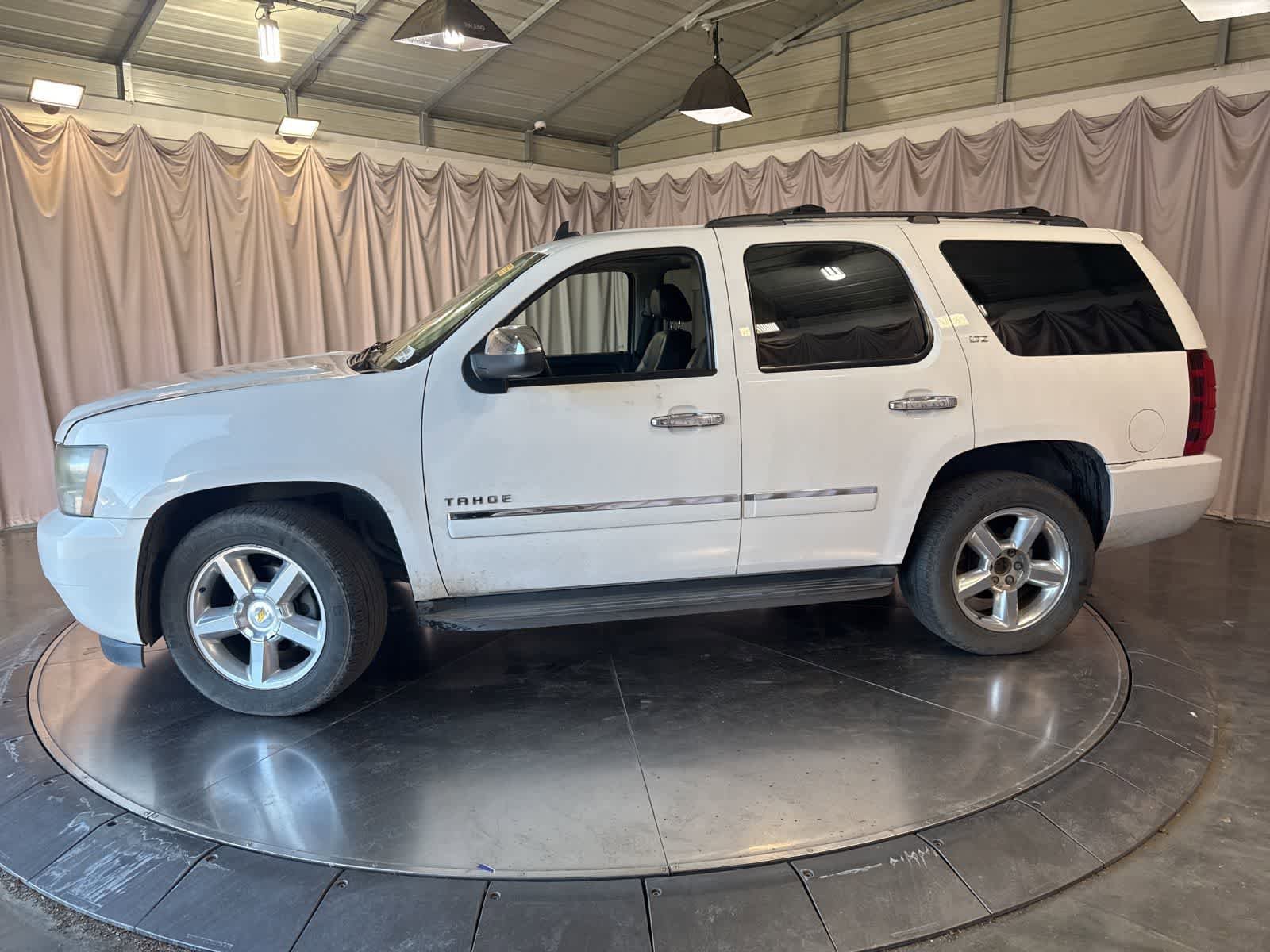 Used 2010 Chevrolet Tahoe LTZ RWD image 6