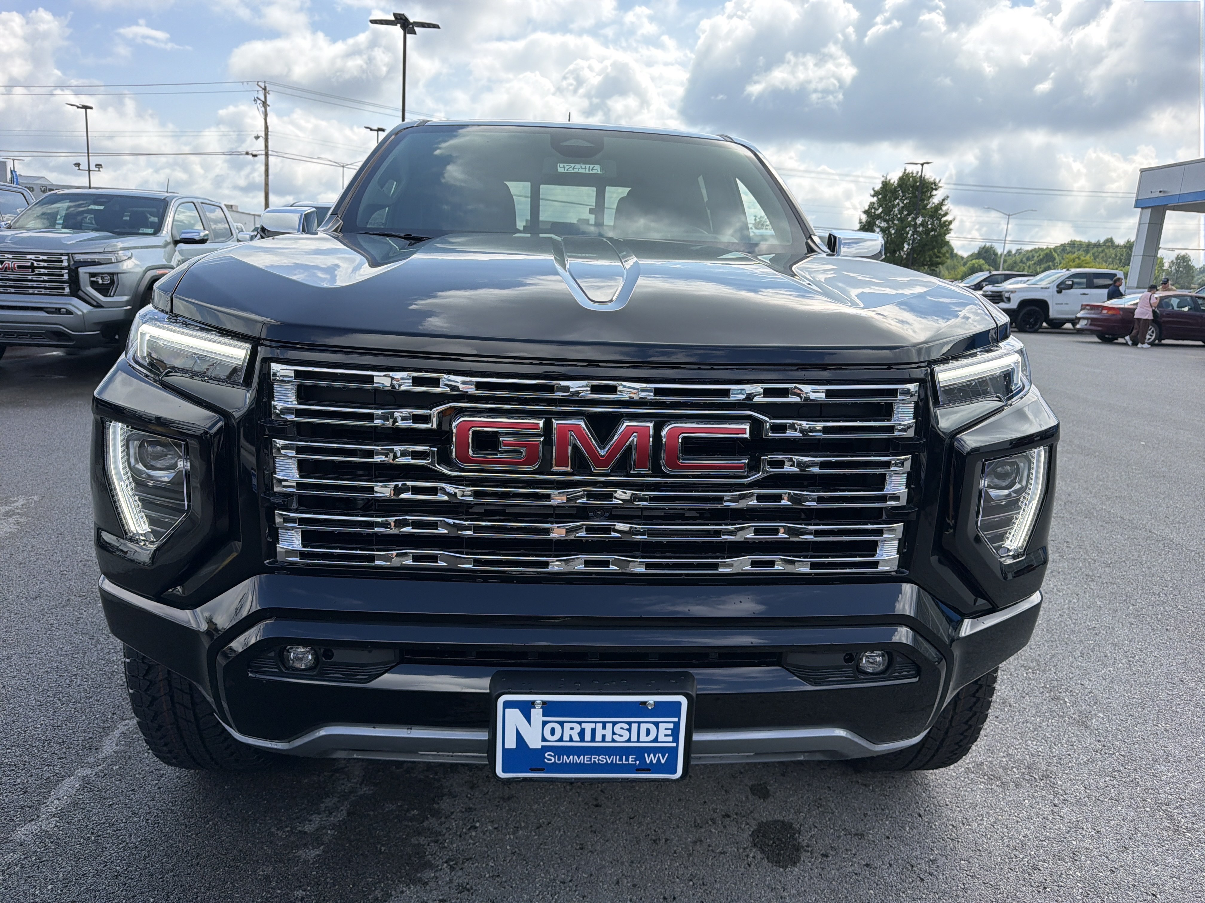 New 2026 GMC Canyon Denali AWD/4WD image 2