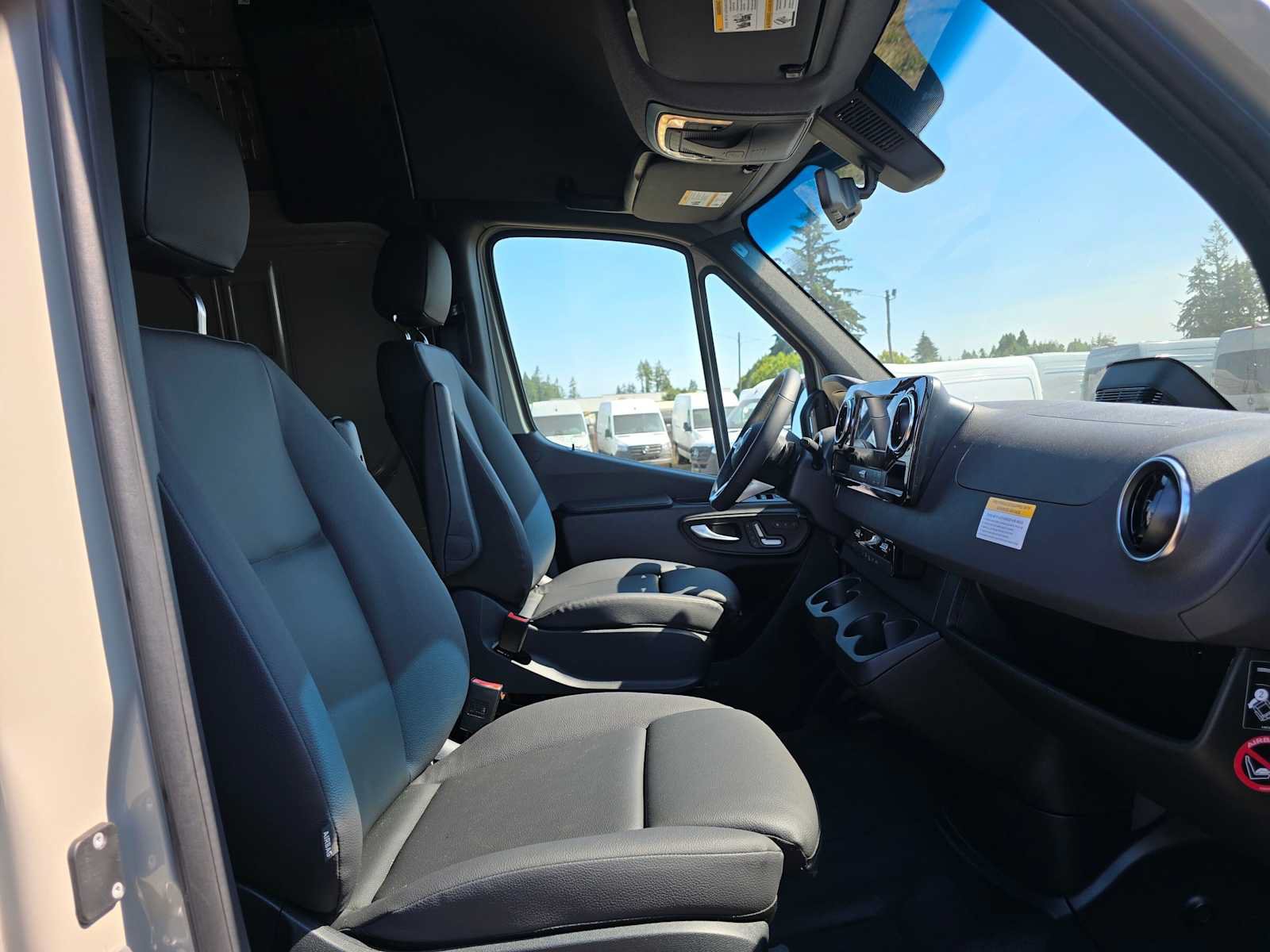 Used 2026 Mercedes-Benz Sprinter 2500 image 11