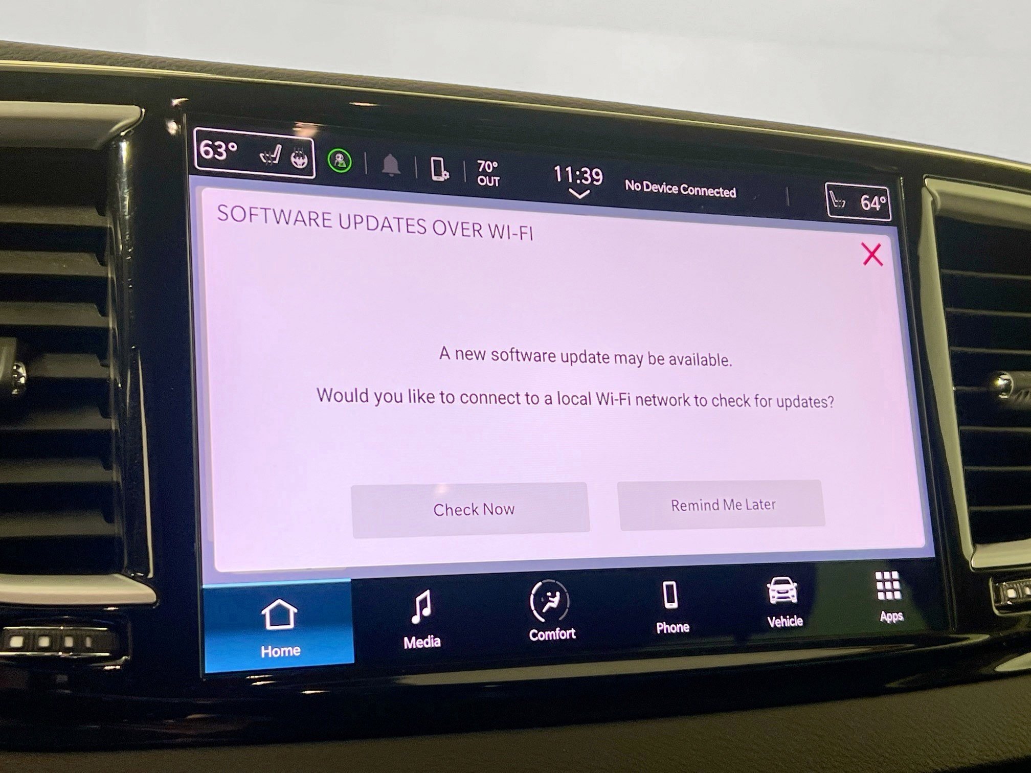 Used 2024 Chrysler Pacifica Touring-L image 27