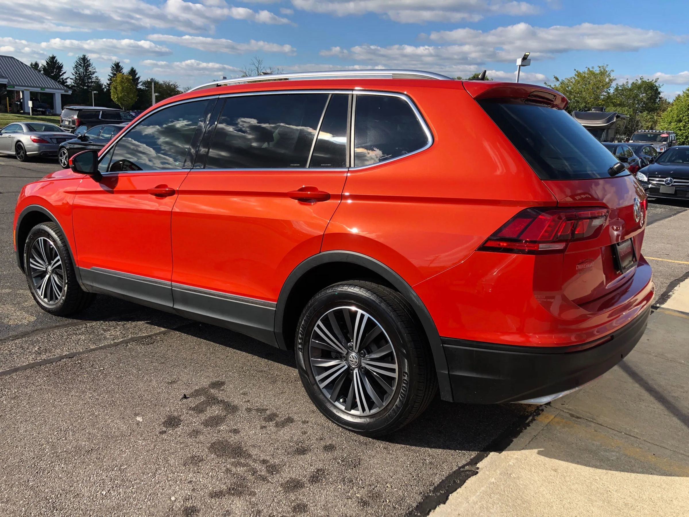 Used 2019 Volkswagen Tiguan SEL image 7