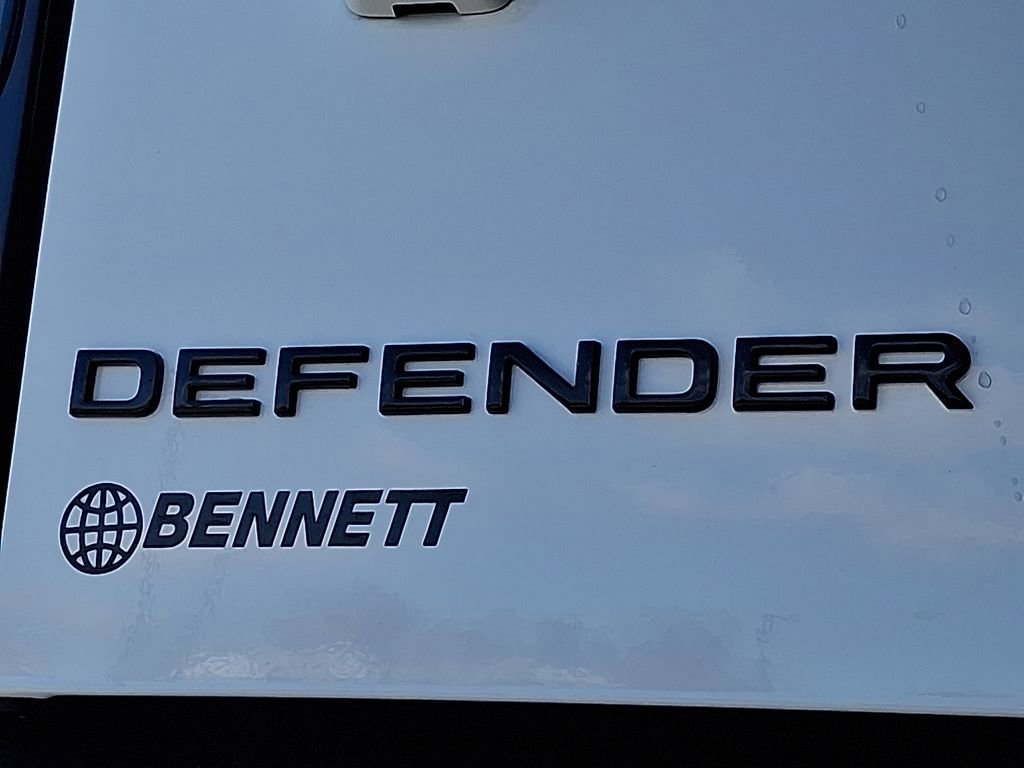 New 2026 Land Rover Defender 110 X-Dynamic SE AWD/4WD image 18