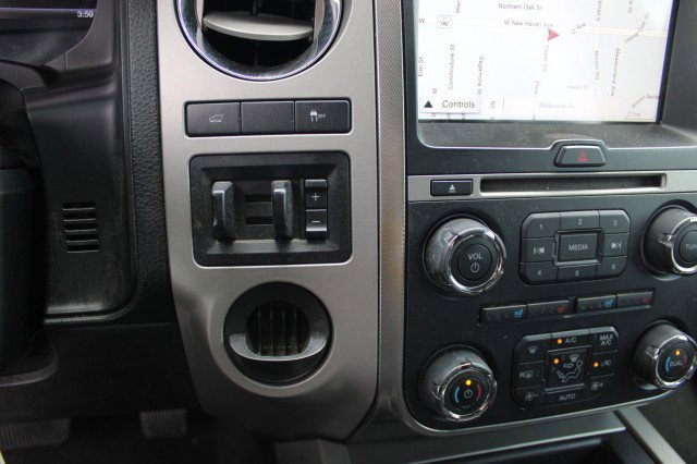 Used 2016 Ford Expedition XLT w/ Equipment Group 202A RWD image 13