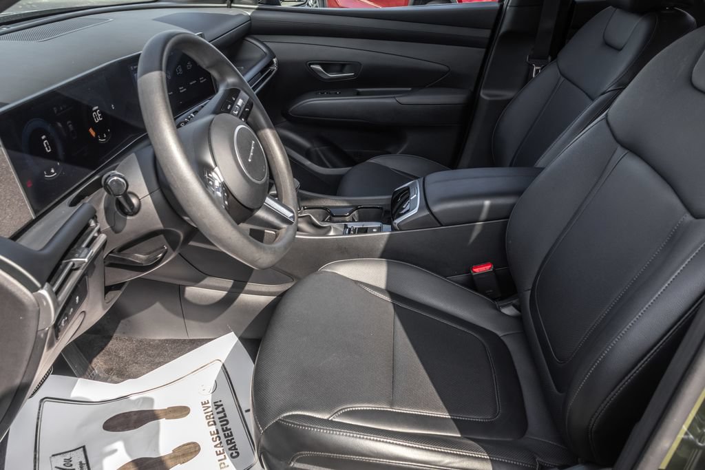 Certified 2025 Hyundai Santa Cruz SEL FWD image 14