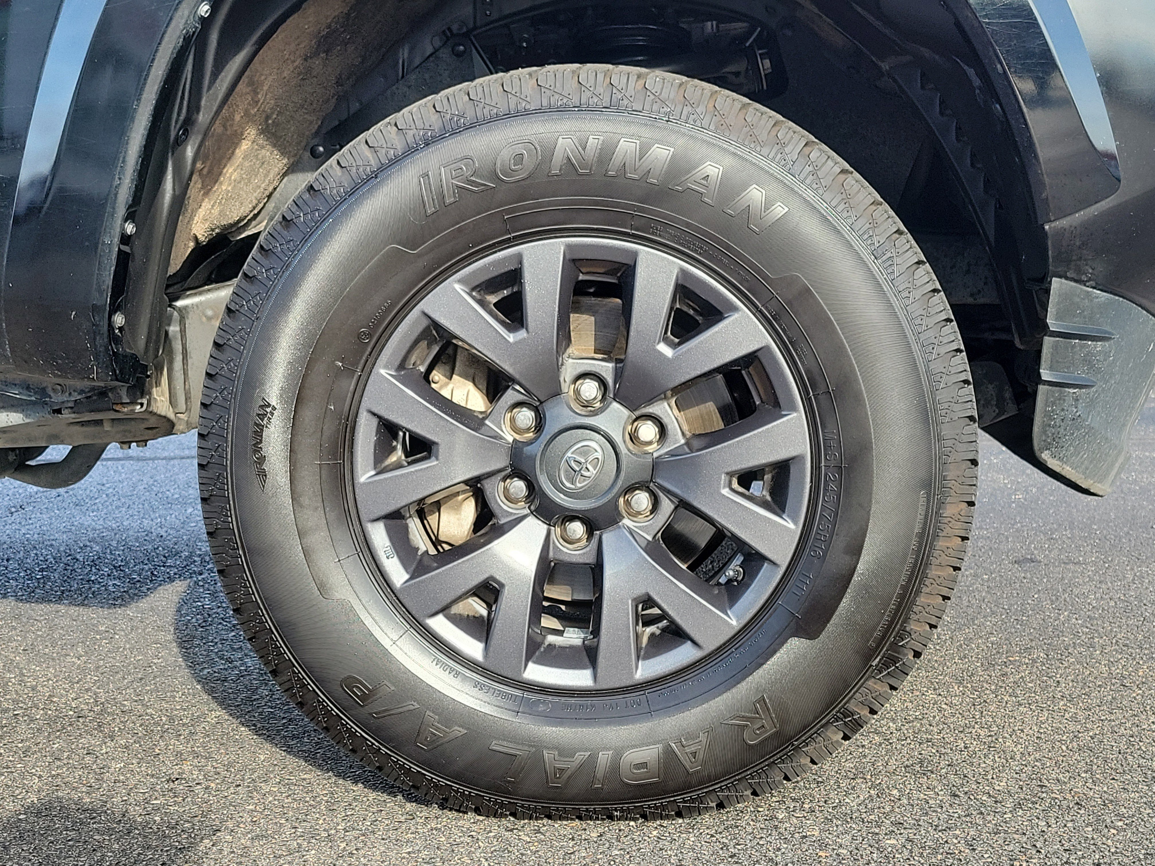 Used 2023 Toyota Tacoma SR image 5