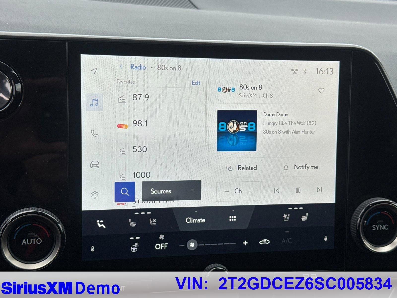 Used 2025 Lexus NX 250 AWD w/ Accessory Package (2T) image 29