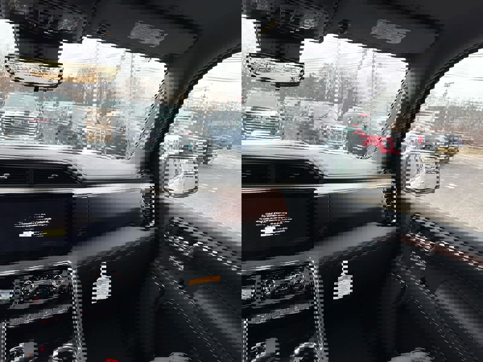 New 2026 GMC Sierra 1500 Denali w/ Denali Reserve Package image 15