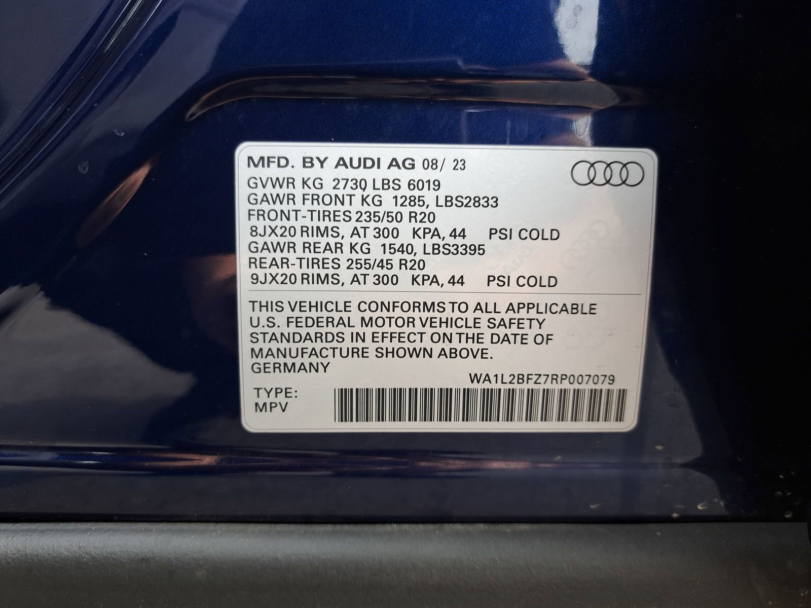 Used 2024 Audi Q4 e-tron Premium Plus image 41