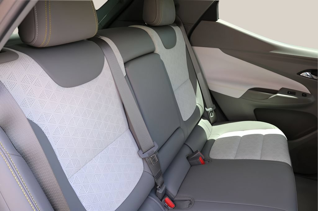 Used 2023 Chevrolet Bolt EUV Premier FWD image 18
