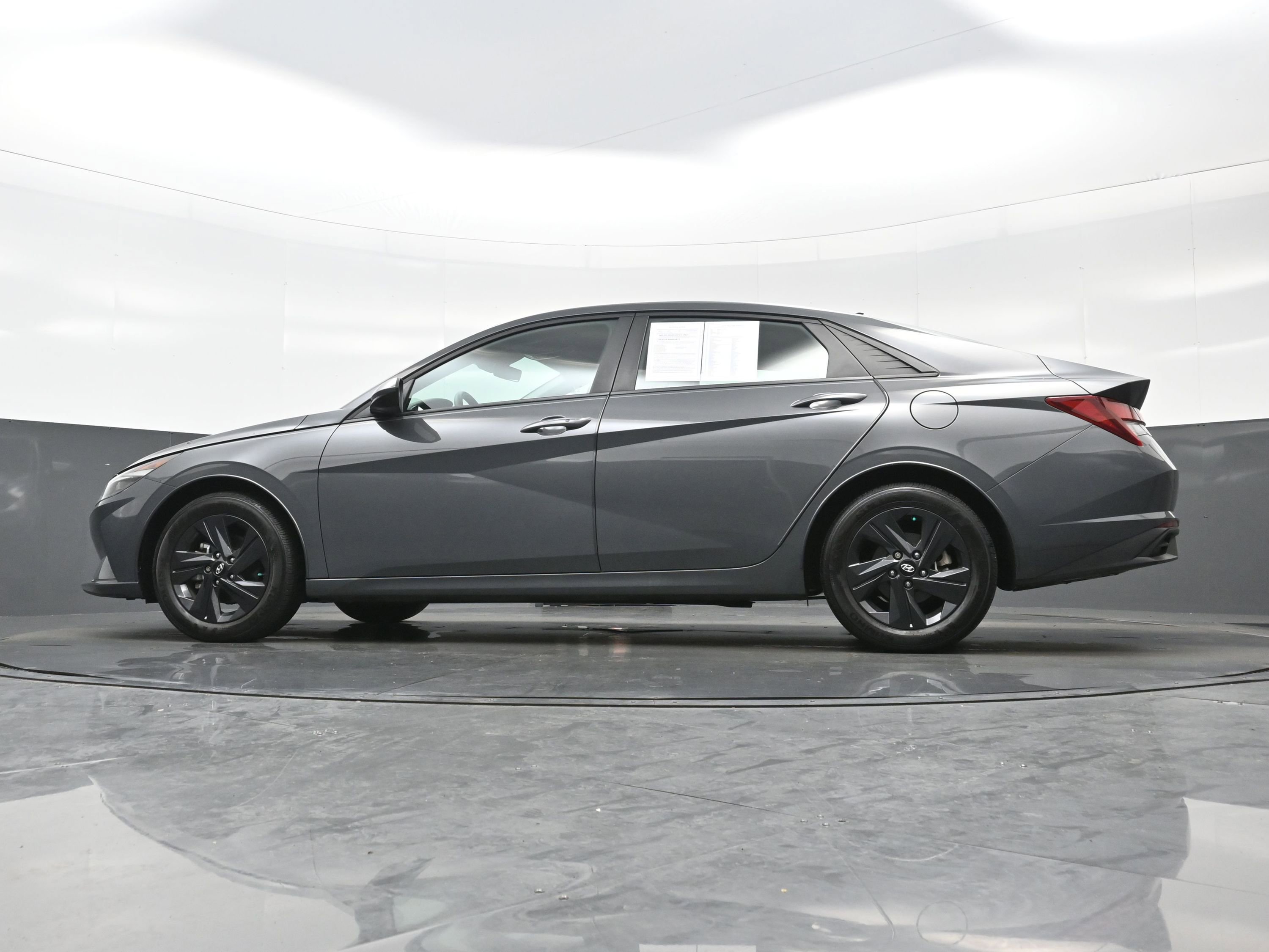 Used 2023 Hyundai Elantra SEL image 26