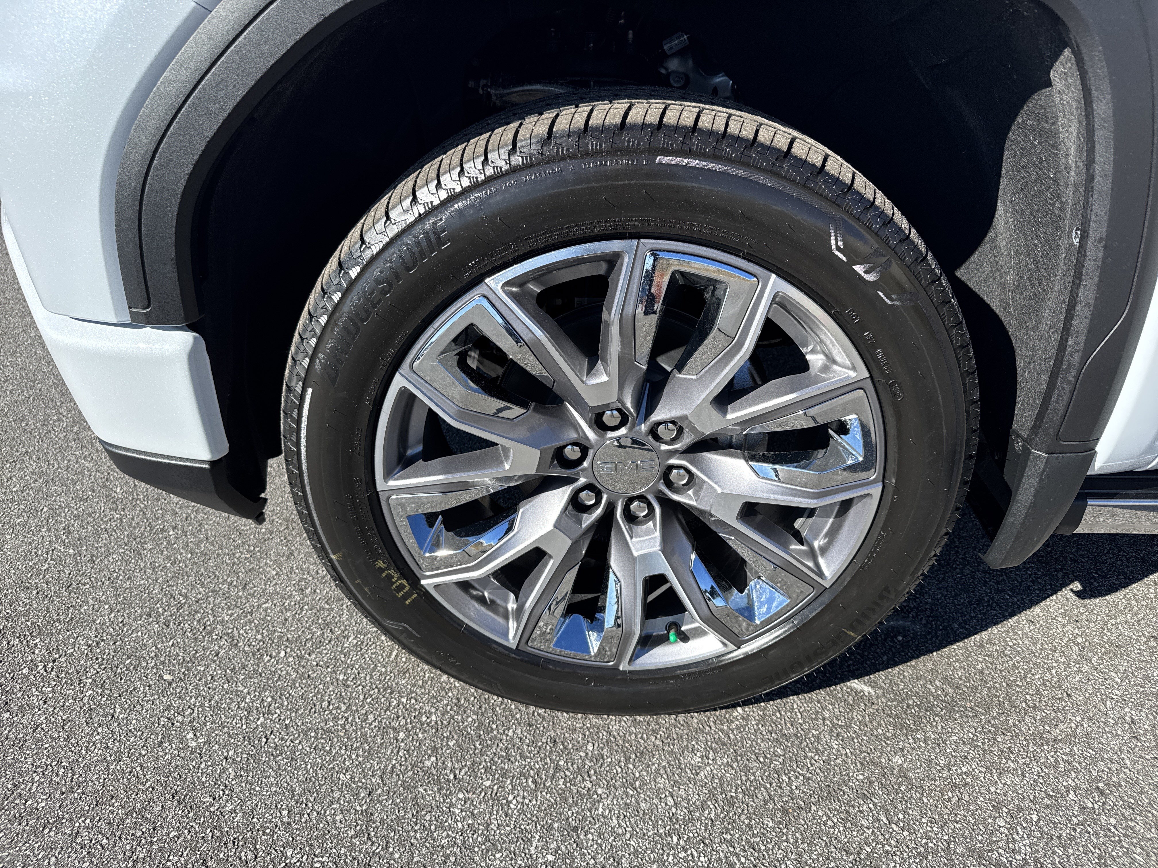 New 2026 GMC Sierra 1500 Denali AWD/4WD image 13