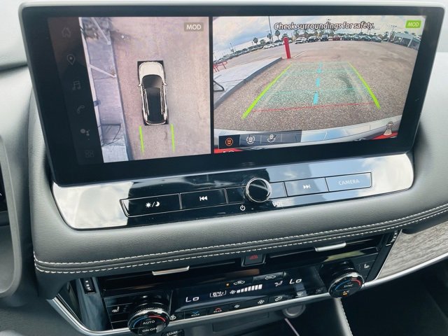 Used 2024 Nissan Rogue Platinum w/ Platinum Premium Package image 15