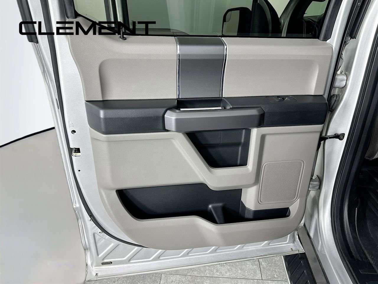 Used 2019 Ford F150 XLT w/ Equipment Group 302A Luxury image 30