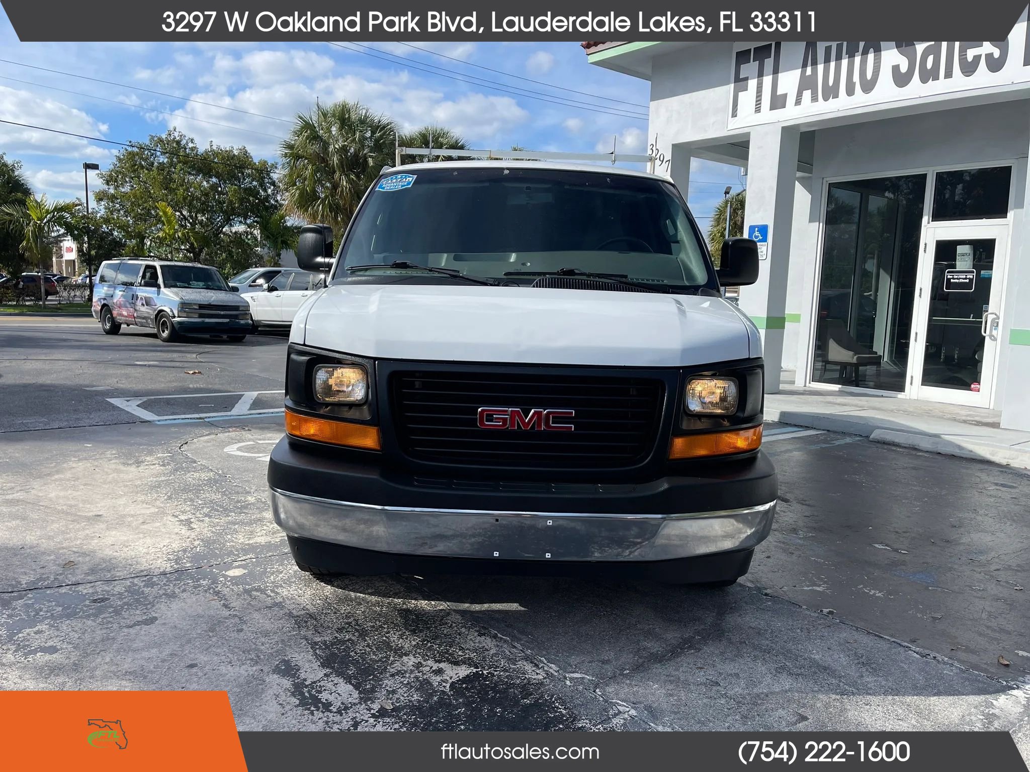 Used 2017 GMC Savana 3500 Extended image 5