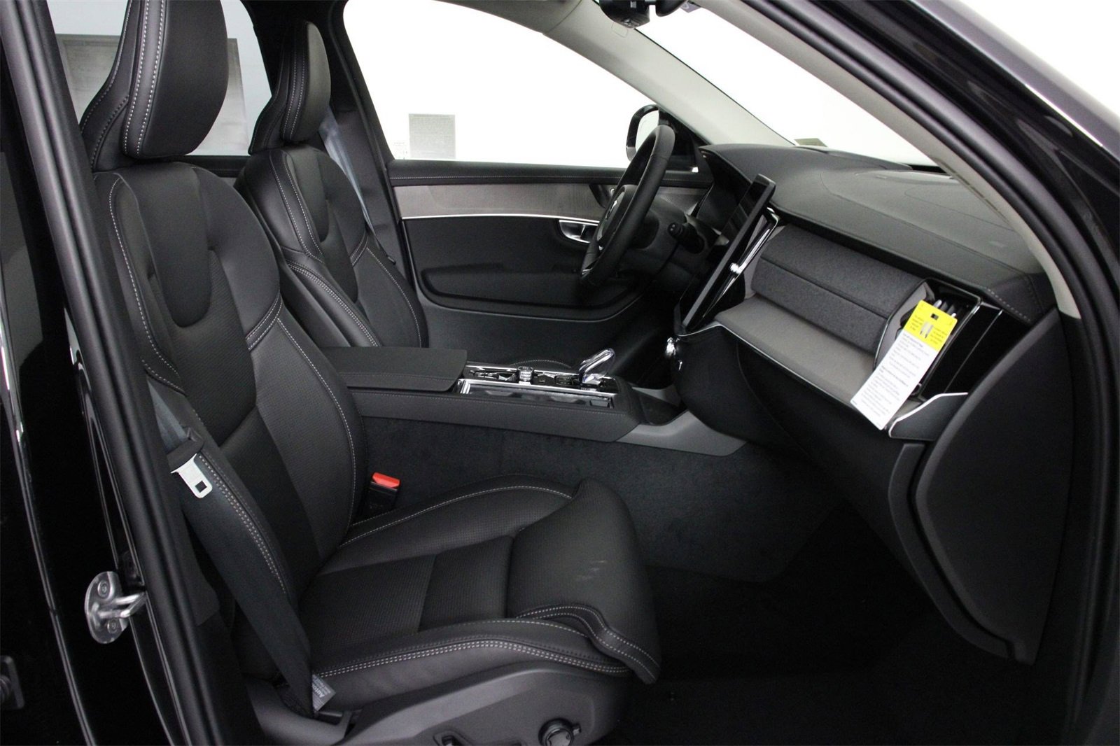 New 2026 Volvo XC90 B6 Ultra image 10