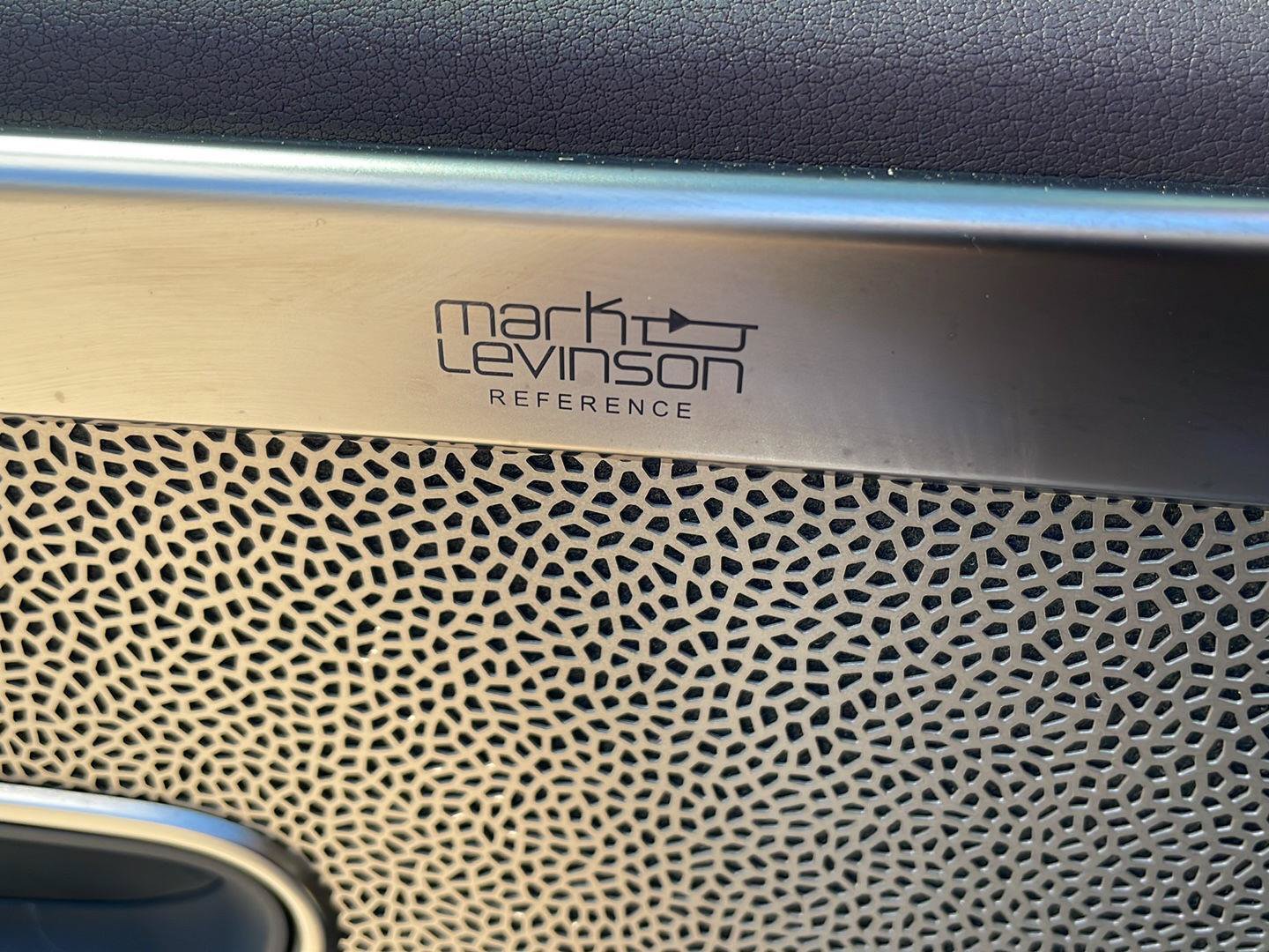 Used 2020 Lexus LS 500 w/ Interior Upgrade Package RWD image 8