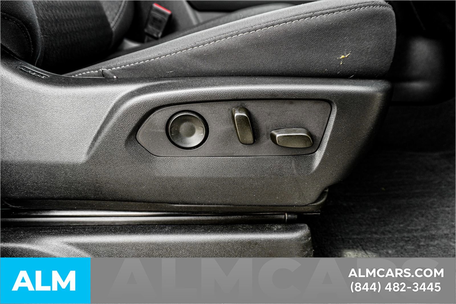 Used 2024 GMC Yukon SLE w/ LPO, Floor Liner Package image 51