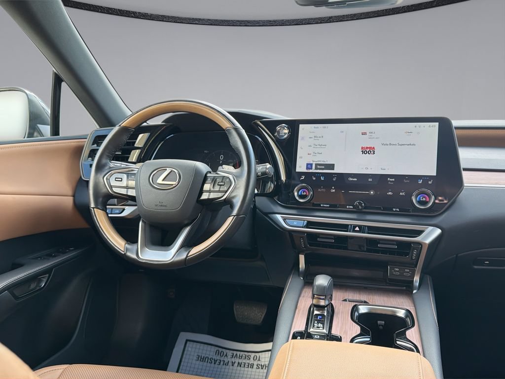 Used 2025 Lexus RX 350 Premium w/ Accessory Package (Z1) FWD image 19