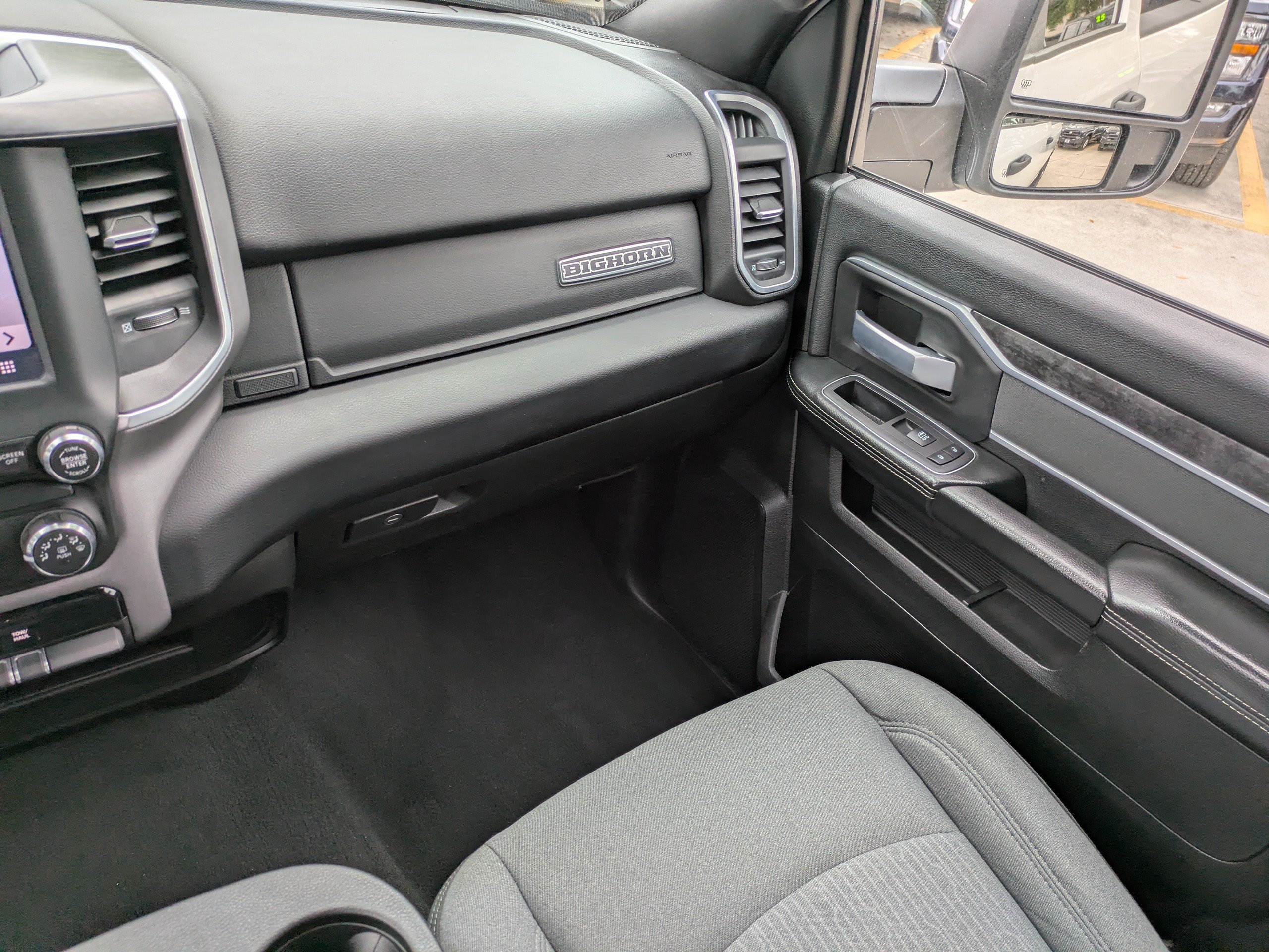 Used 2024 RAM 3500 Big Horn AWD/4WD image 16