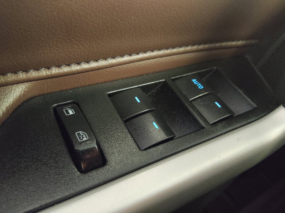 Used 2014 Ford Edge Limited w/ Equipment Group 301A FWD image 27