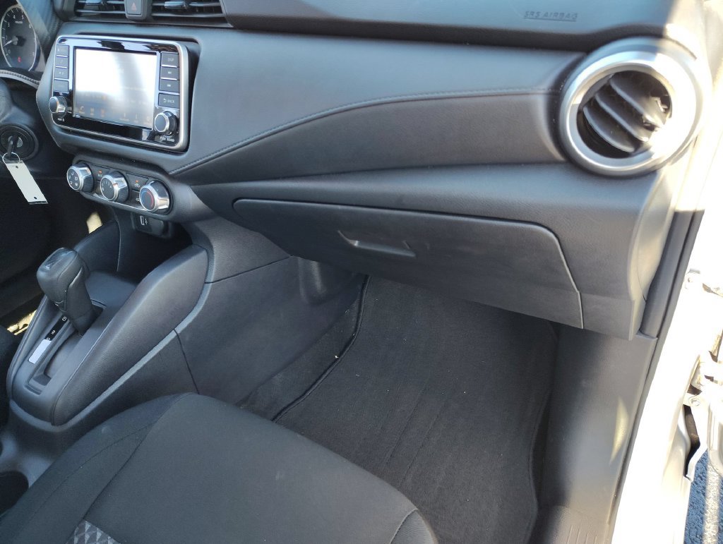 Used 2024 Nissan Versa S w/ S Plus Package FWD image 31