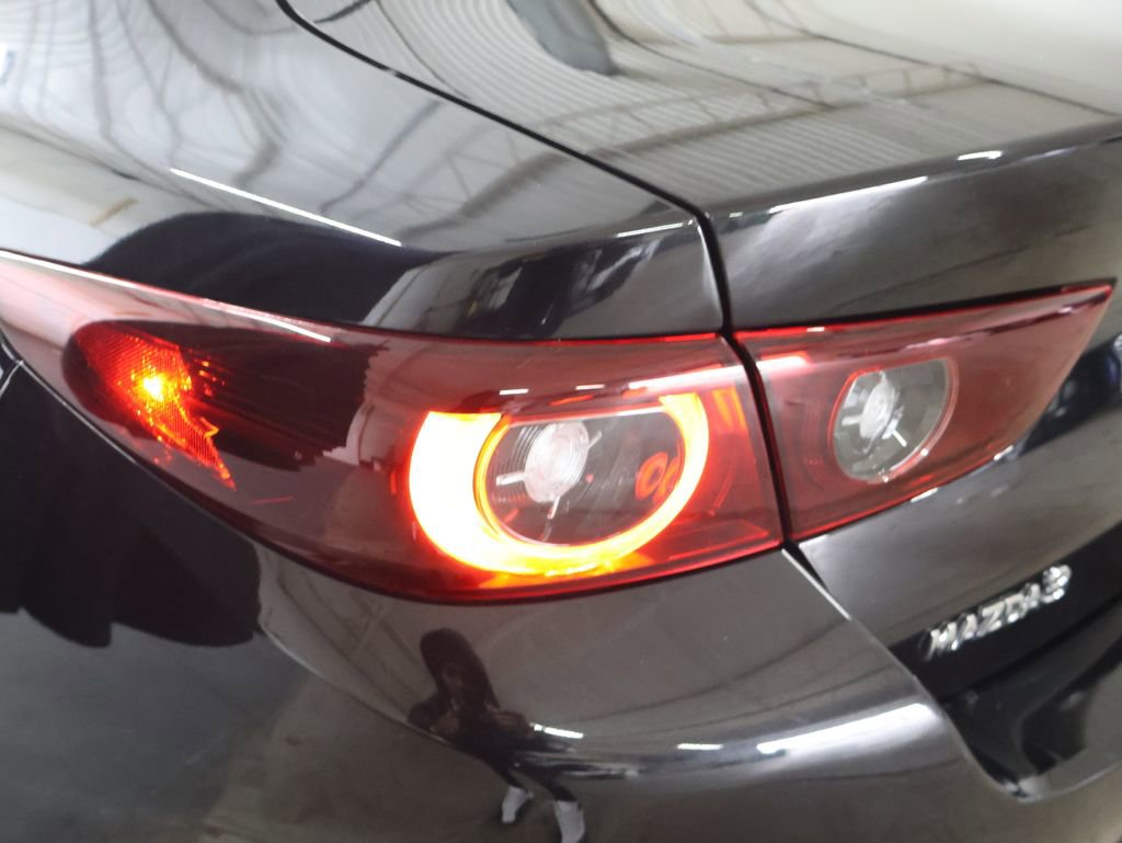 Used 2025 MAZDA MAZDA3 s image 29