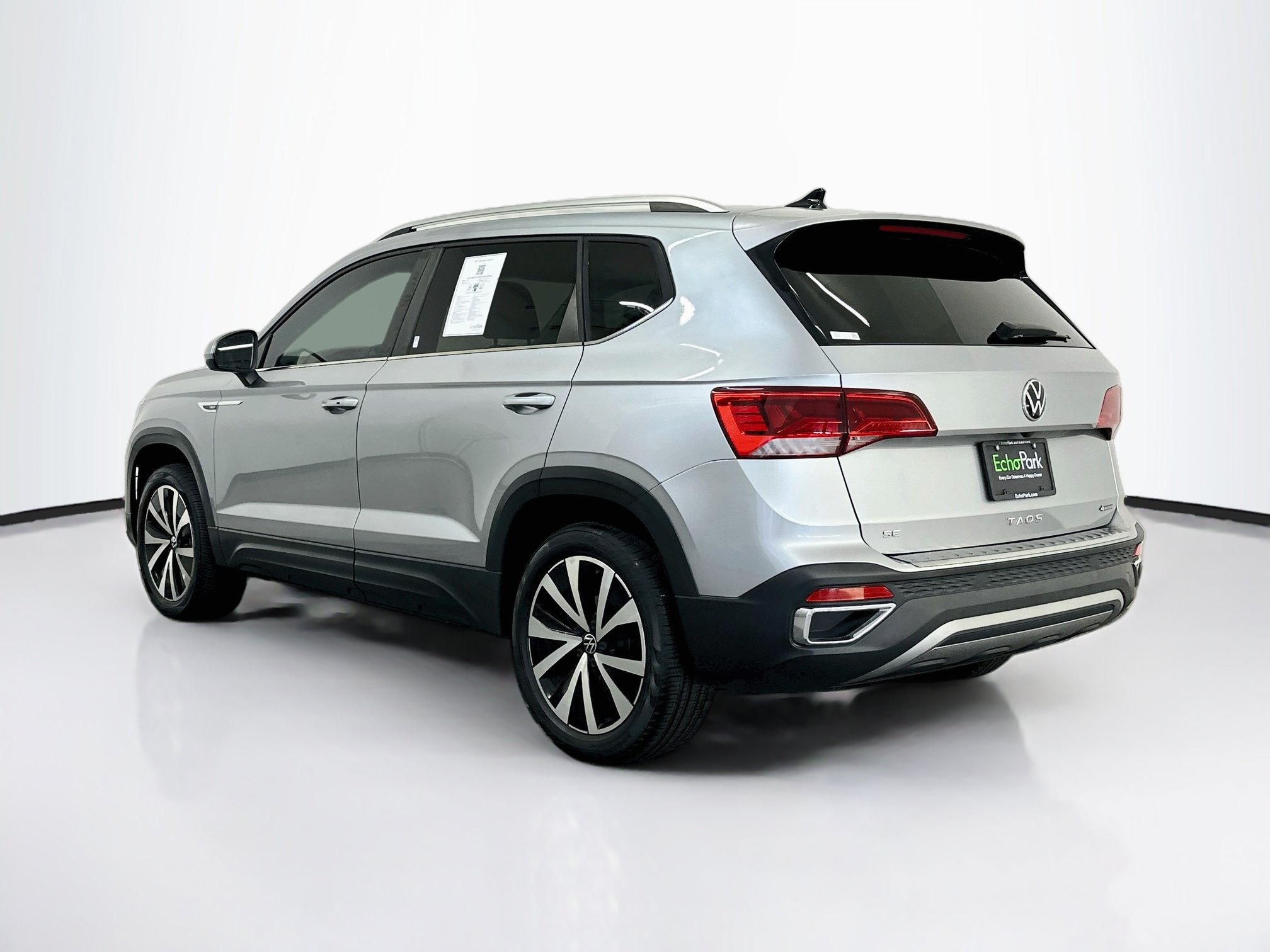 Used 2022 Volkswagen Taos SE AWD/4WD image 5