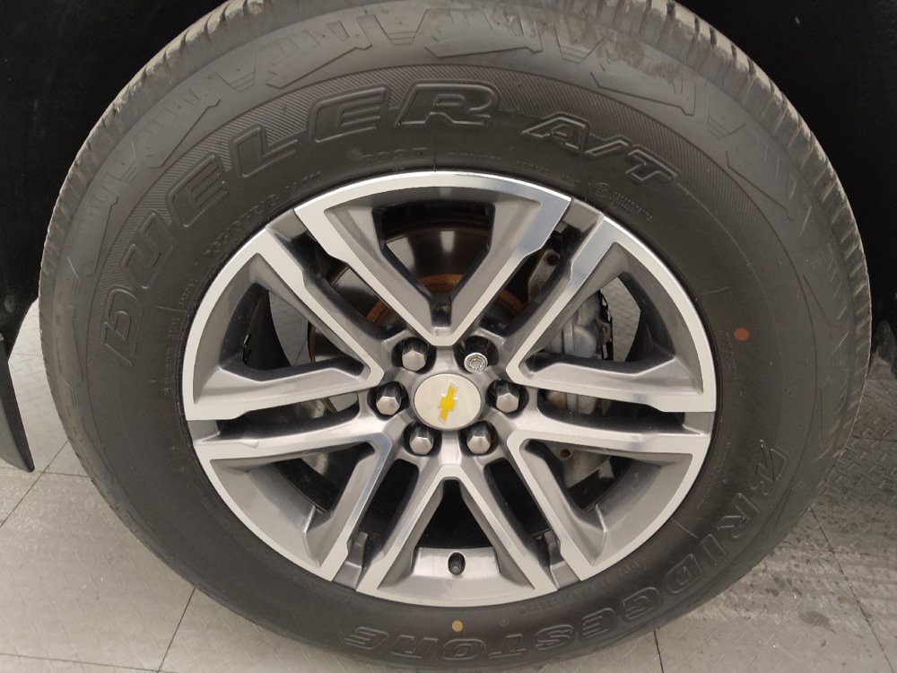Used 2019 Chevrolet Colorado W/T w/ Custom Special Edition image 31