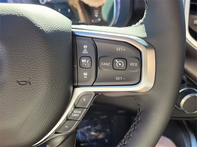 New 2026 RAM 1500 4x4 Crew Cab image 33