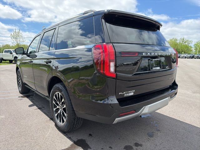 Used 2025 Ford Expedition Platinum AWD/4WD image 16