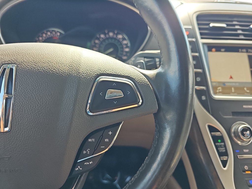 Used 2017 Lincoln MKX Reserve AWD/4WD image 18