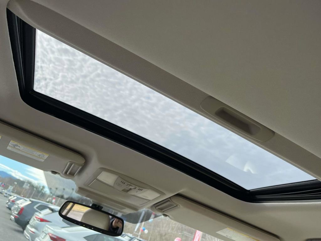 Used 2018 Nissan Armada SL w/ Premium Package image 15