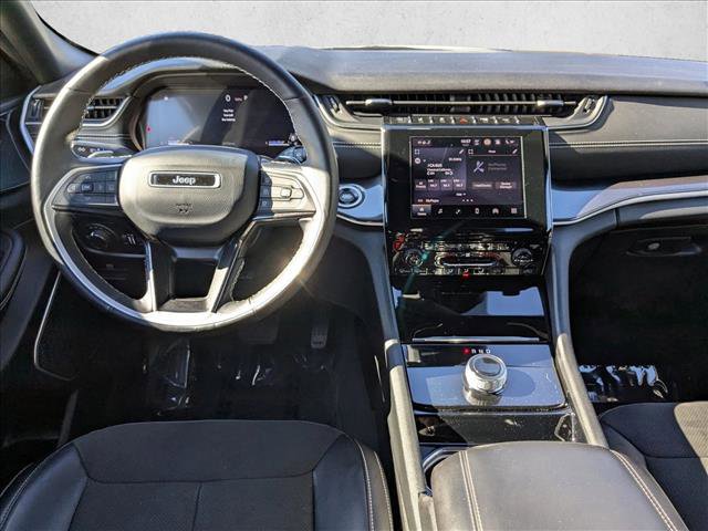 Used 2022 Jeep Grand Cherokee L Laredo image 16