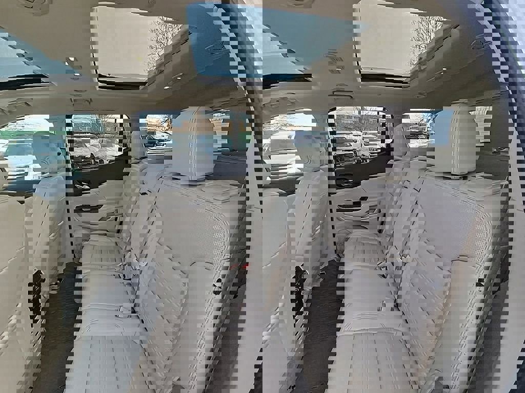 Used 2023 GMC Acadia Denali w/ Denali Ultimate Package image 33