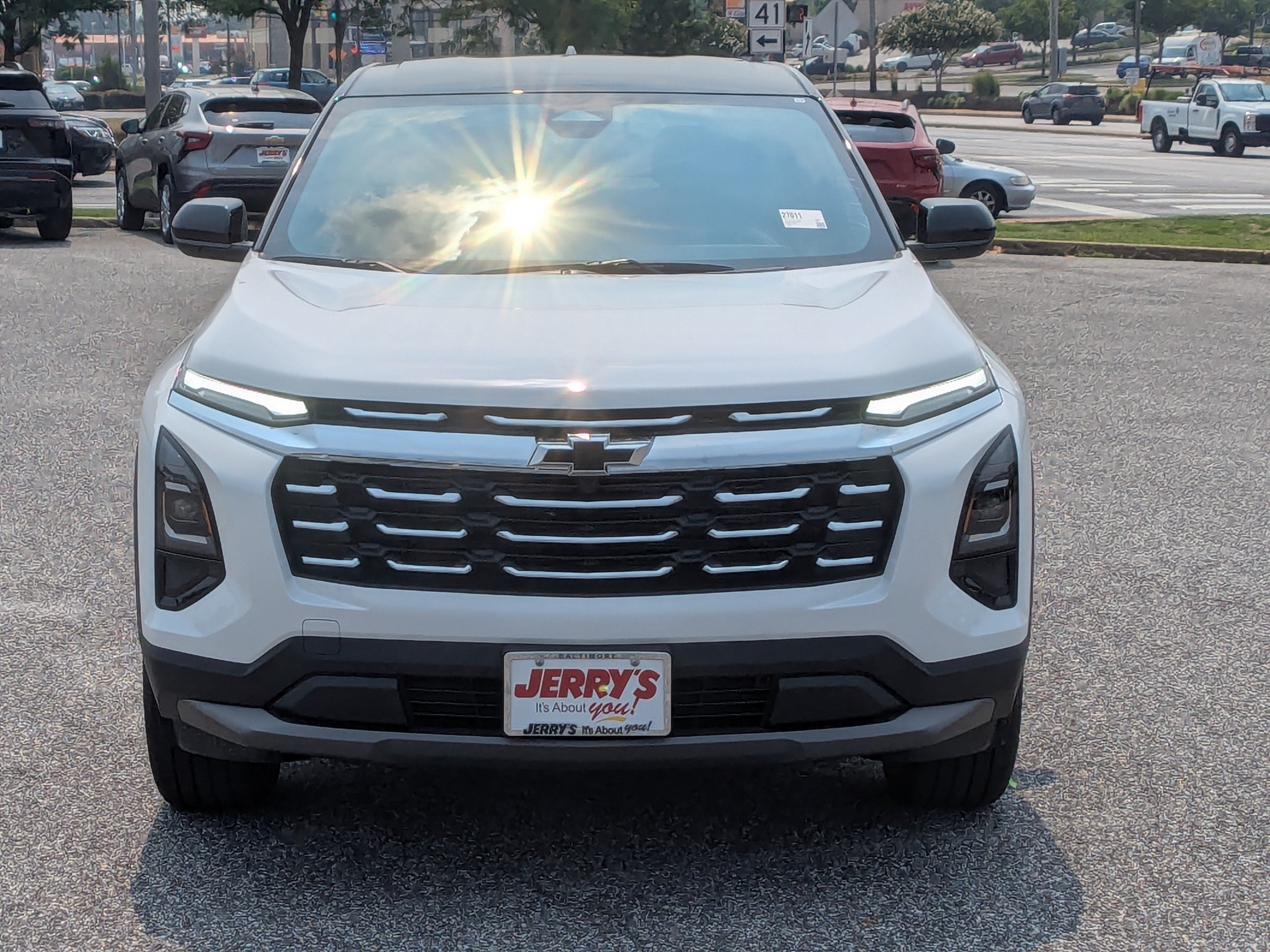 New 2027 Chevrolet Equinox LT w/ Convenience Package II AWD/4WD image 2