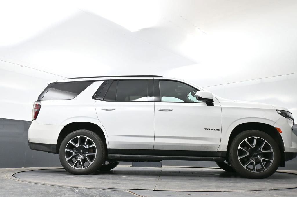 Used 2021 Chevrolet Tahoe RST w/ Luxury Package AWD/4WD image 25