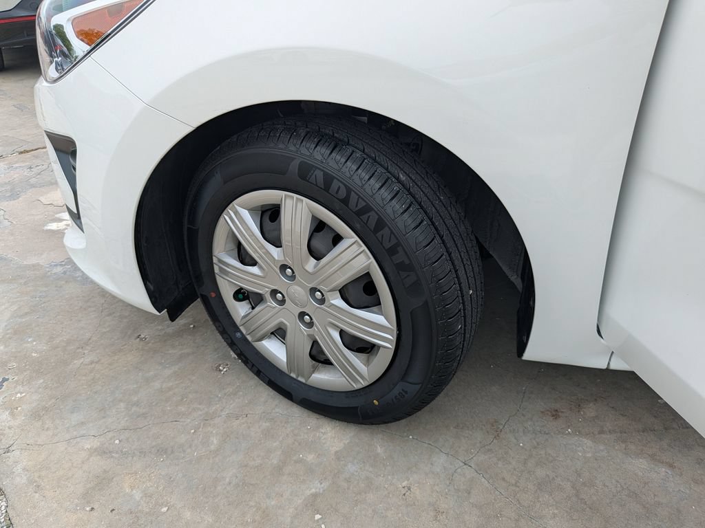 Certified 2022 Kia Rio LX FWD image 33