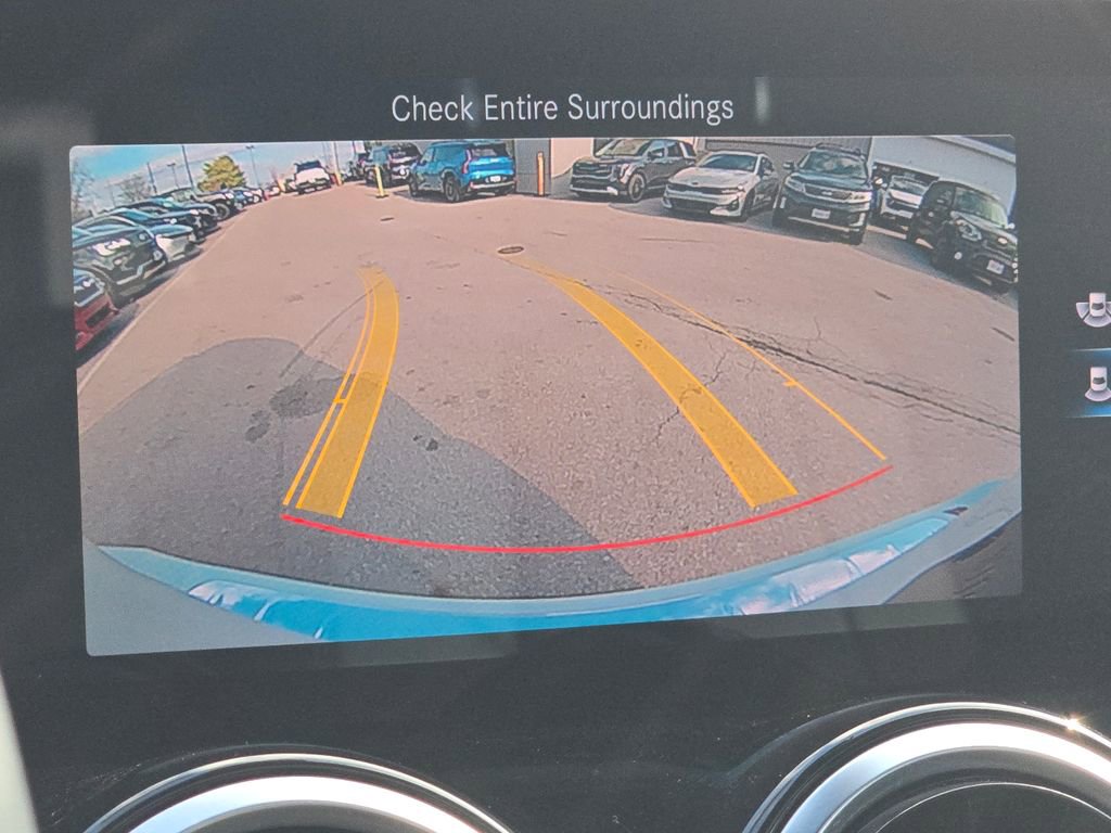 Used 2020 Mercedes-Benz GLB 250 4MATIC image 4