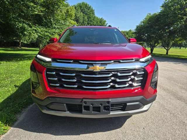New 2026 Chevrolet Equinox LT w/ Convenience Package II AWD/4WD image 10