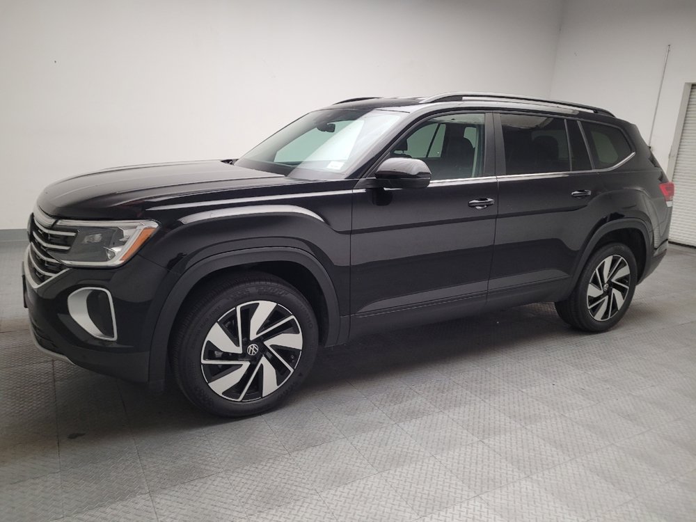 Used 2024 Volkswagen Atlas SE FWD image 2