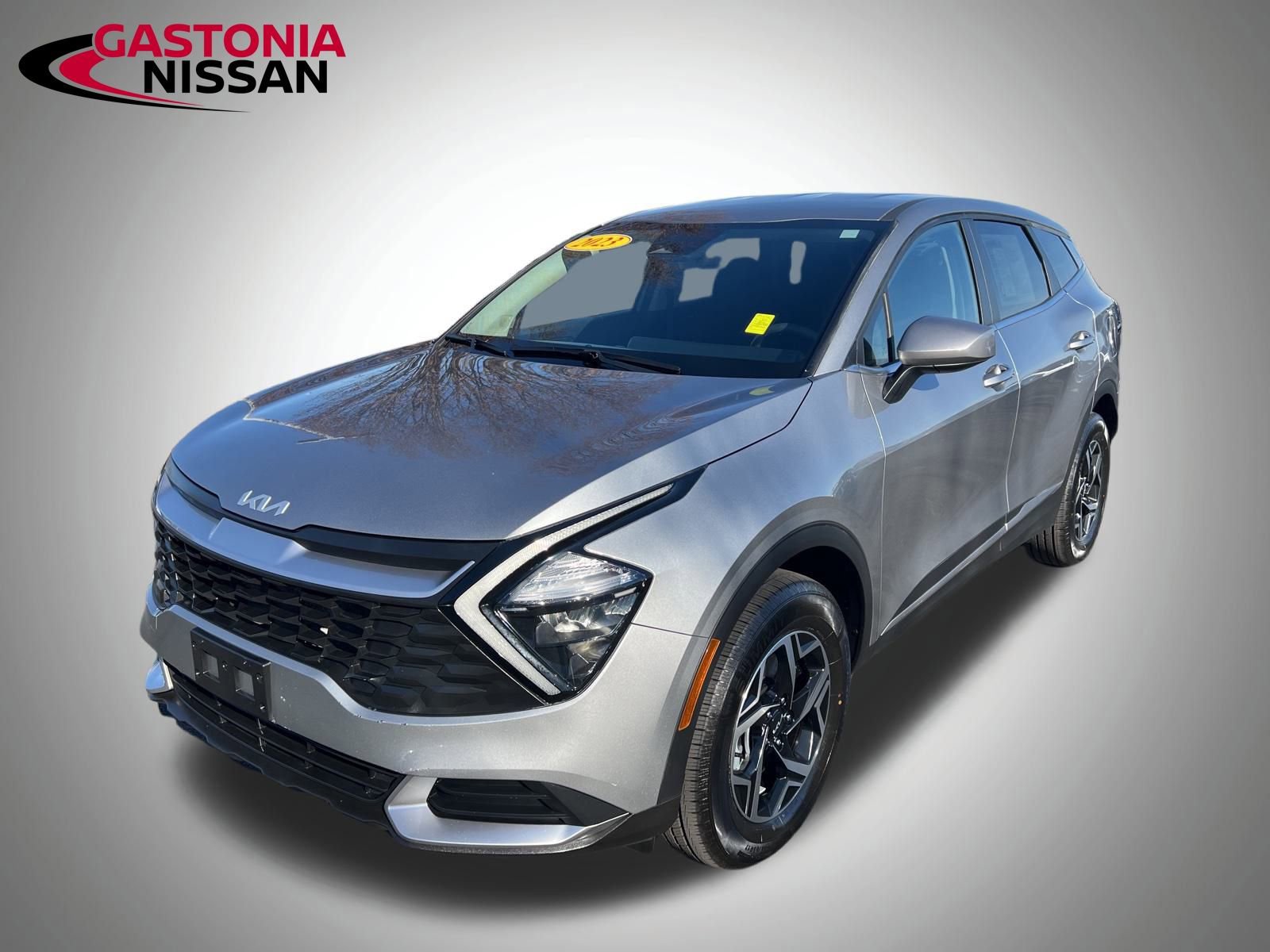 Used 2023 Kia Sportage LX image 7