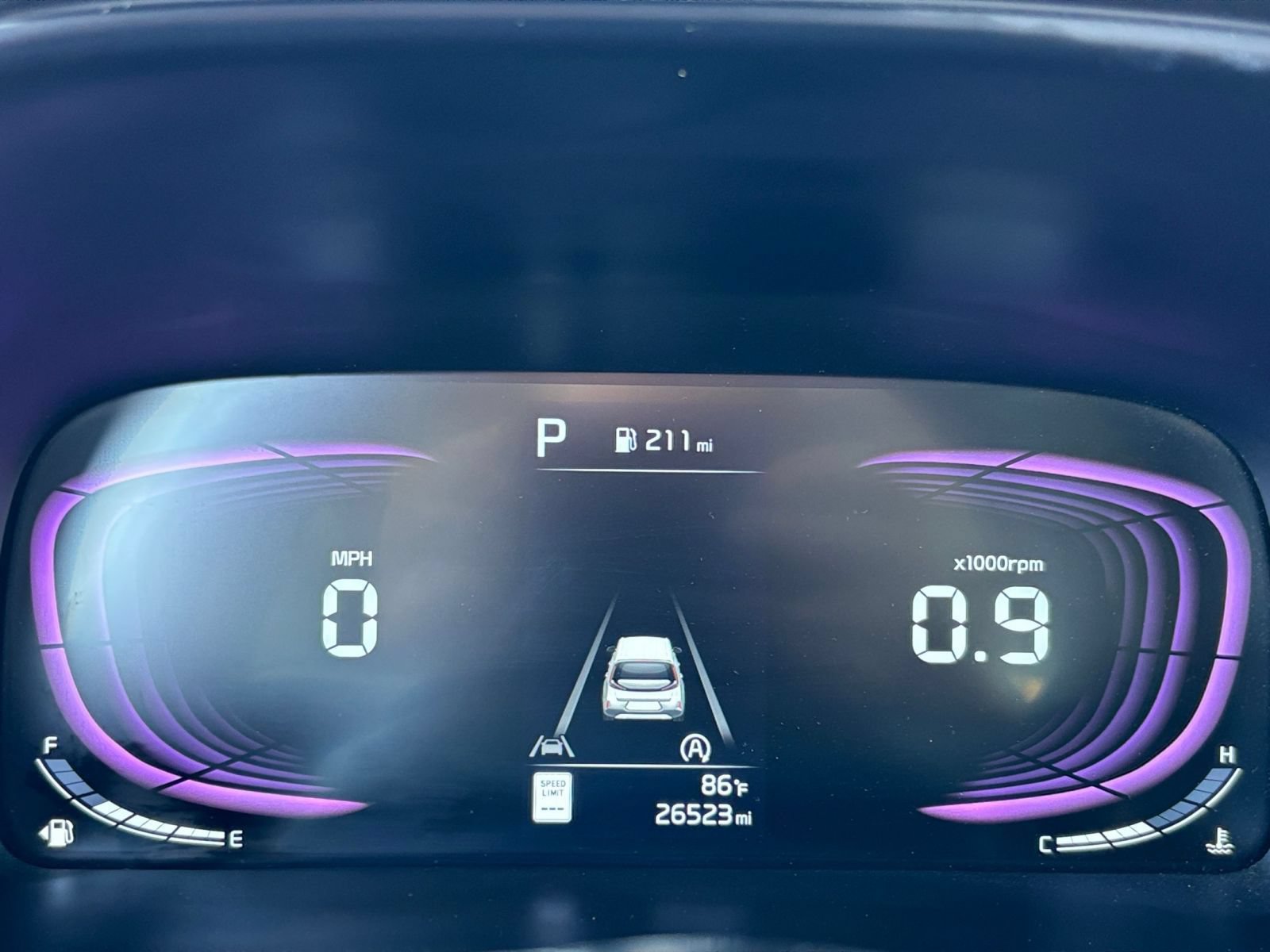 Used 2025 Kia Soul LX w/ LX Technology Package FWD image 37